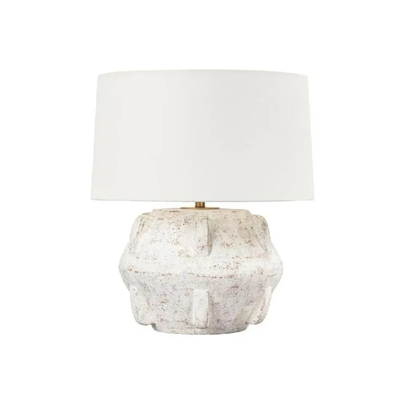 Track lighting with a sleek profileVanda Table Lamp