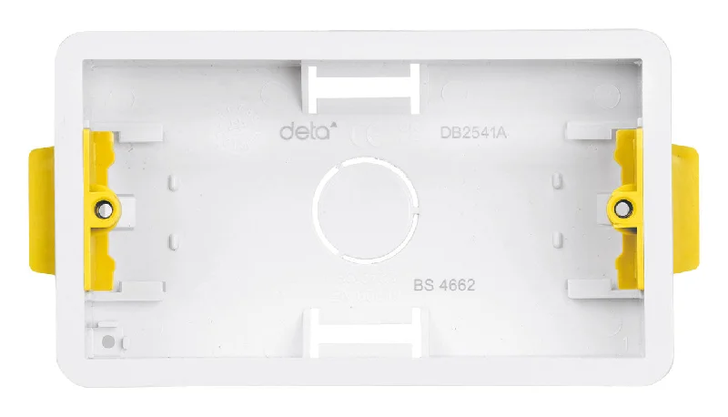 Track lighting for enhancing the architectureDeta 2g 35mm Dry Lining Box