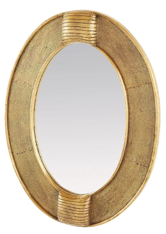 Track lighting with a minimalist track designEagan Mirror