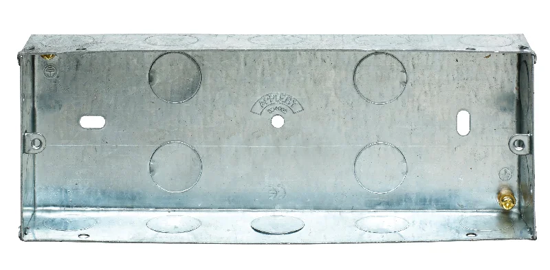 Track lighting for updating office lobbiesAppleby SB646 Flush Box 3 Gang 35mm Flush 3 Gang c/w Fixed Track lighting for updating office lobbiesAppleby SB646 Flush Box 3 Gang 35mm Flush 3 Gang c/w Fixed